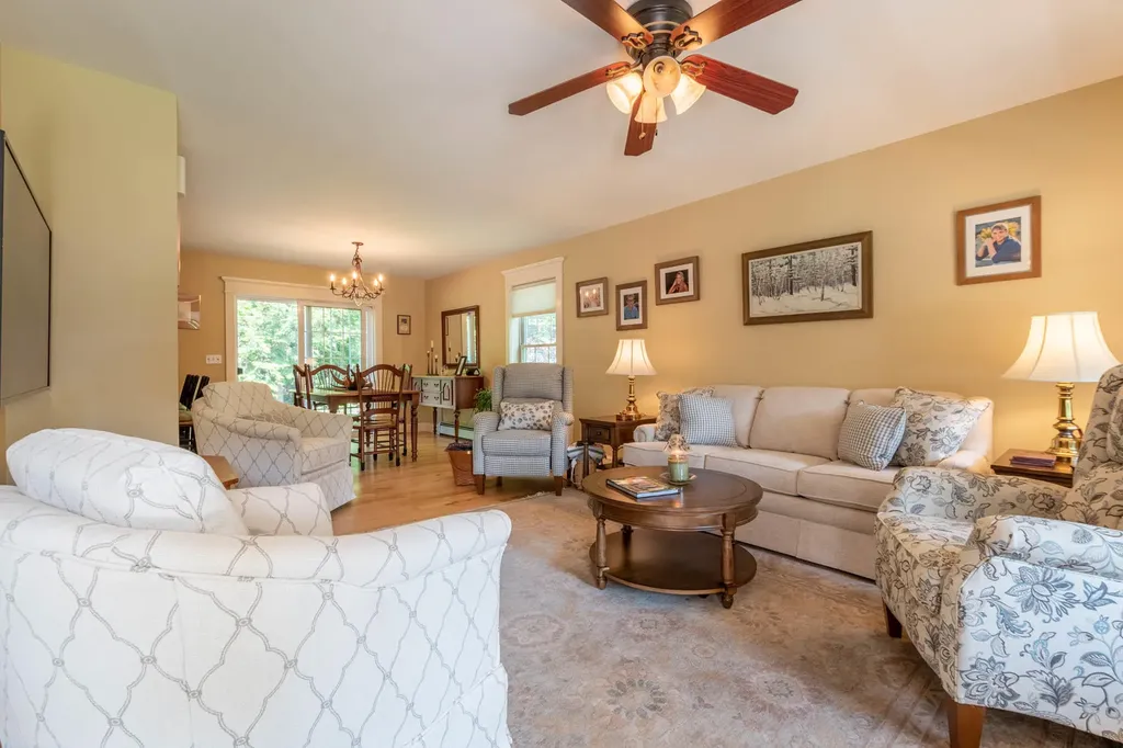 78 Clover Lane Brewer ME 04412
