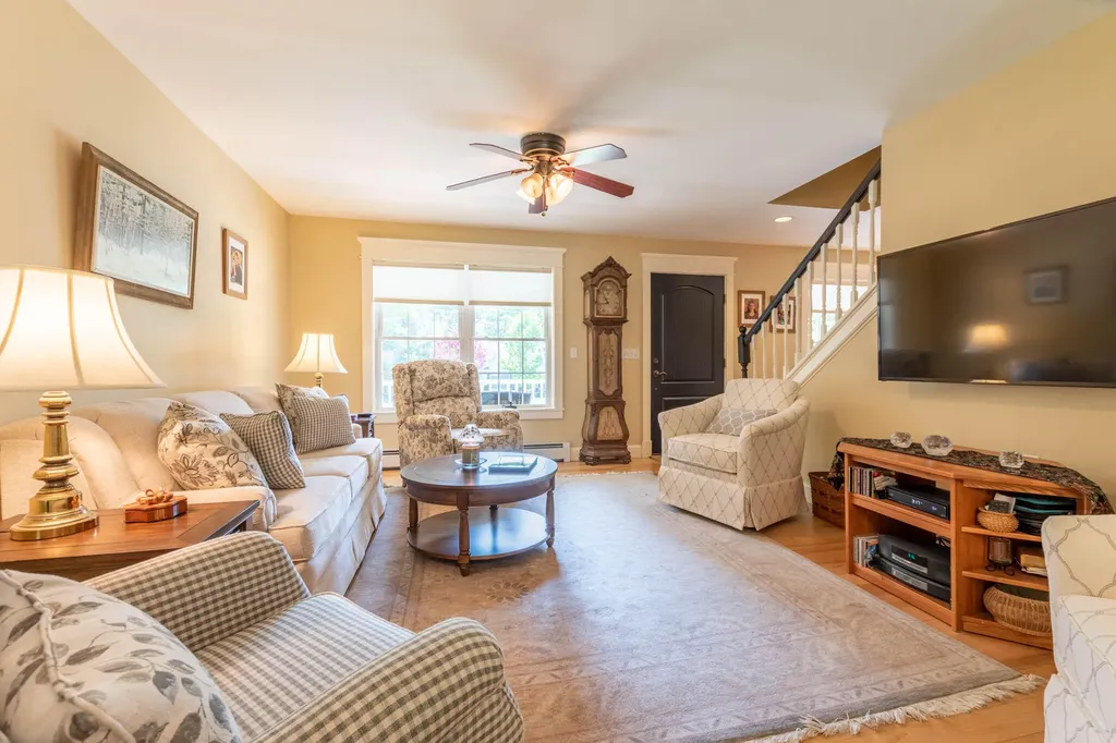 78 Clover Lane Brewer ME 04412