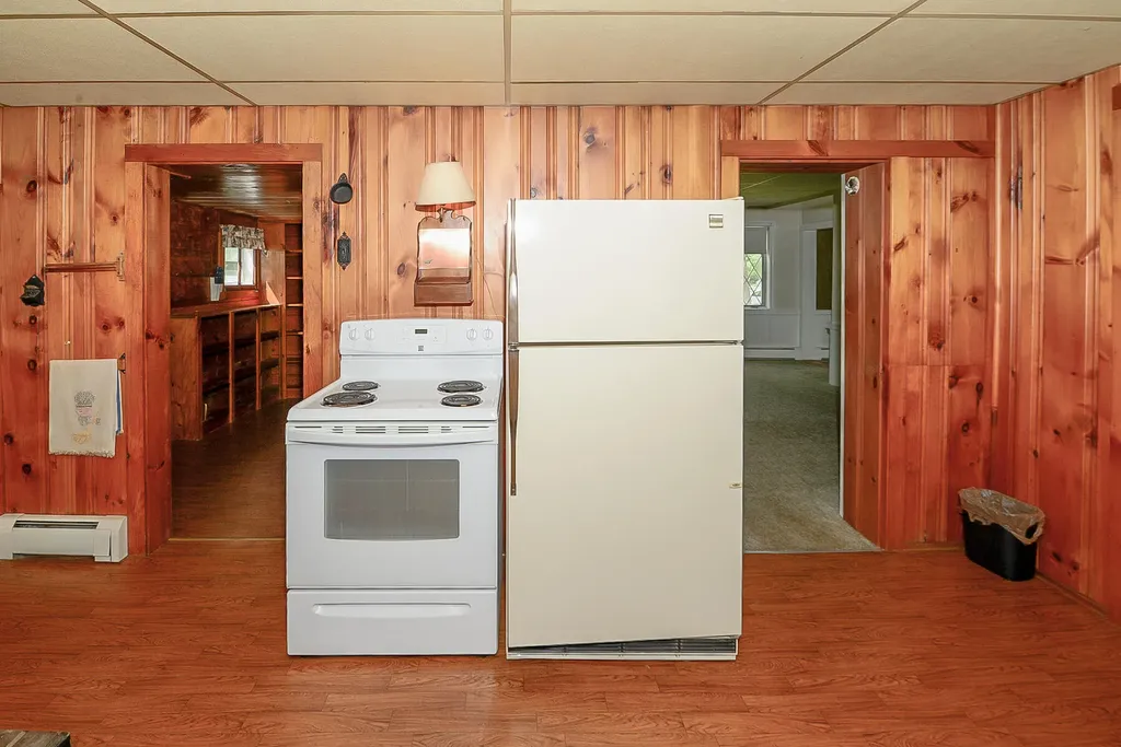 25 Hancock Avenue Hiram ME 04041