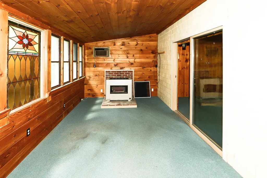 25 Hancock Avenue Hiram ME 04041