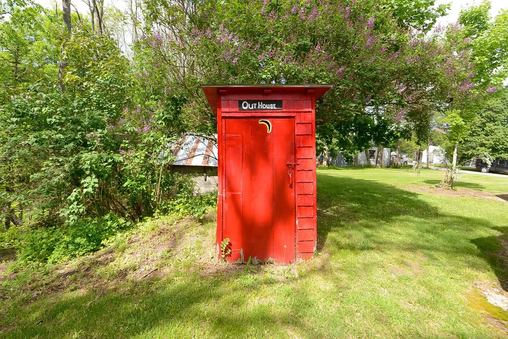 25 Hancock Avenue Hiram ME 04041