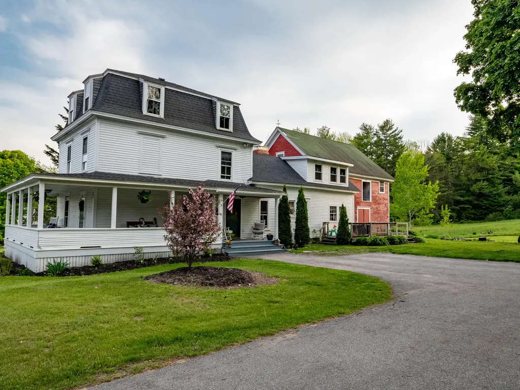 206 Route 133 Winthrop ME 04364