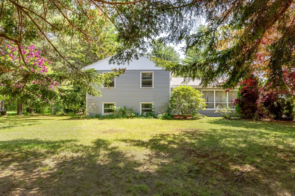 21 Maquoit Road Brunswick ME 04011