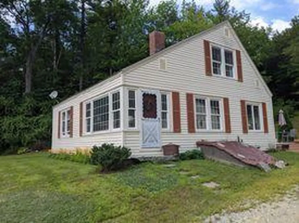 1711 Roxbury Road Roxbury ME 04275