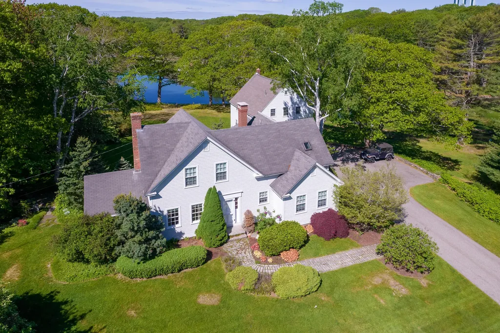 11 Ward Road Kennebunkport ME 04046