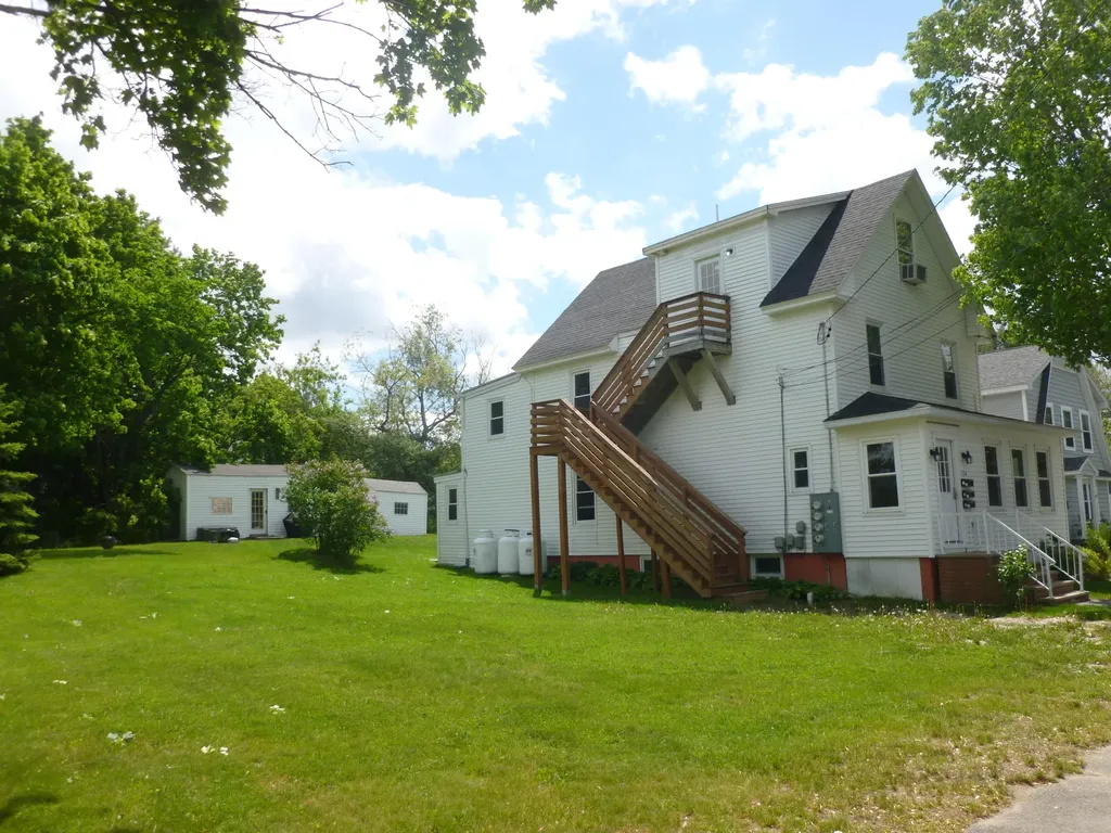 124 W Pleasant Street Westbrook ME 04092