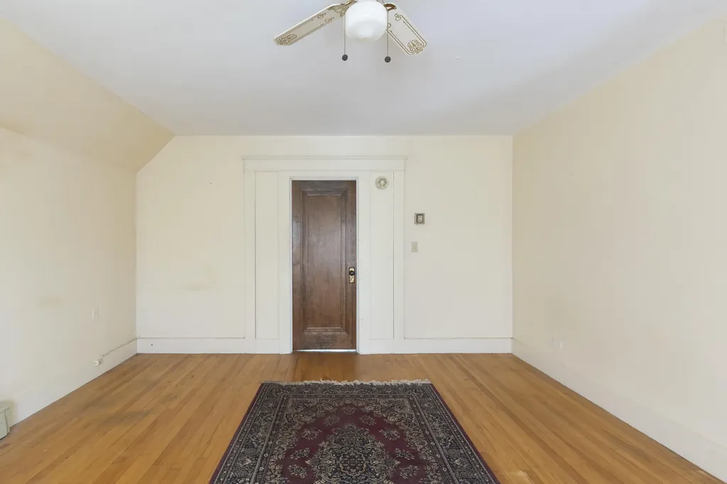 11 Park Avenue Newport ME 04953