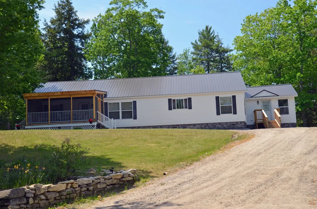 124 Mountain View Road Oxford ME 04270
