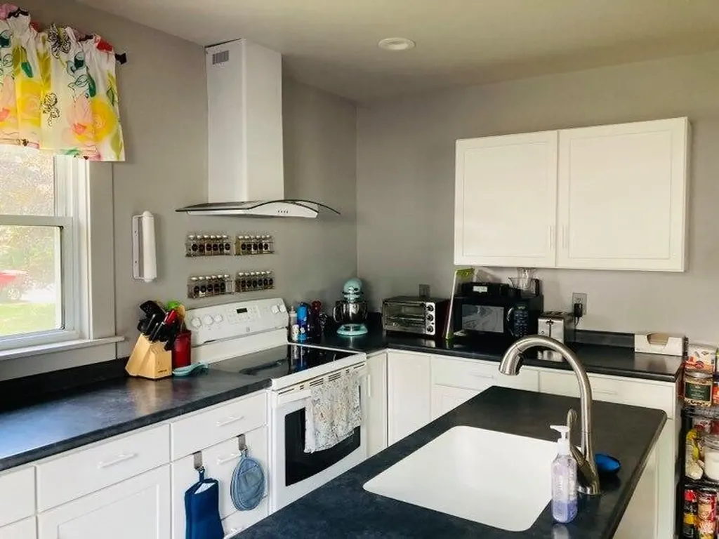 143 Greenwood Avenue Farmington ME 04938