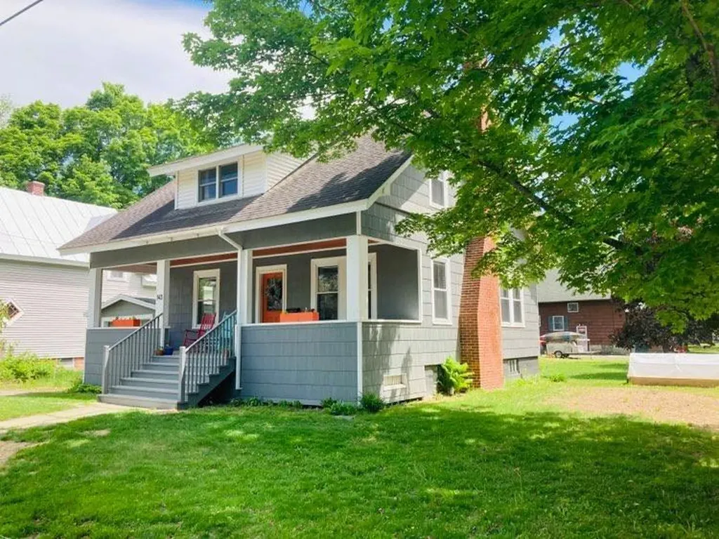 143 Greenwood Avenue Farmington ME 04938
