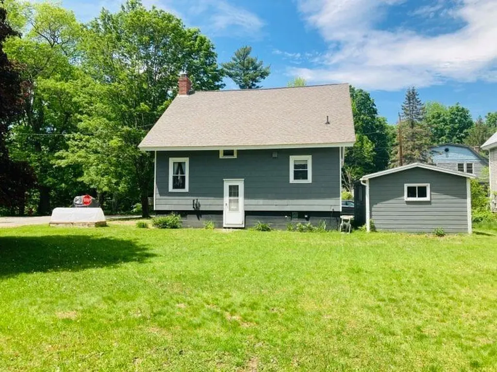 143 Greenwood Avenue Farmington ME 04938