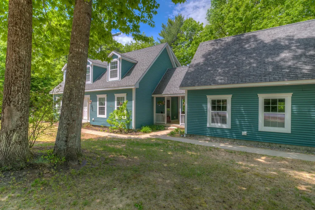 5 Cushman Woods Drive Norway ME 04268