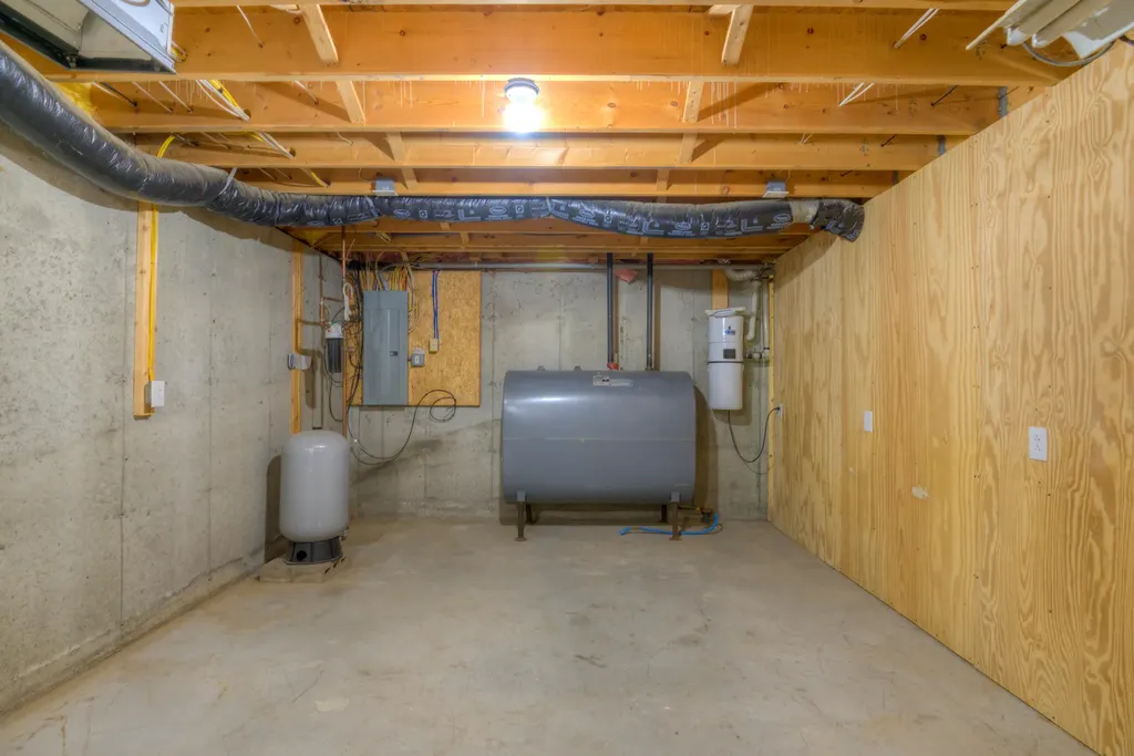 5 Cushman Woods Drive Norway ME 04268