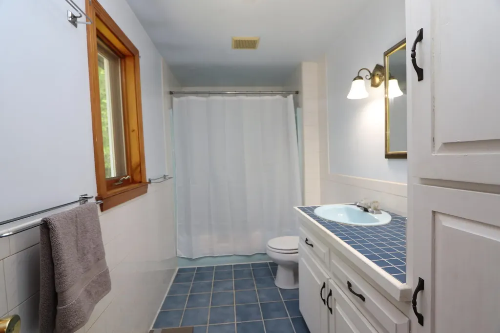 18 Pine Meadow Court North Berwick ME 03906