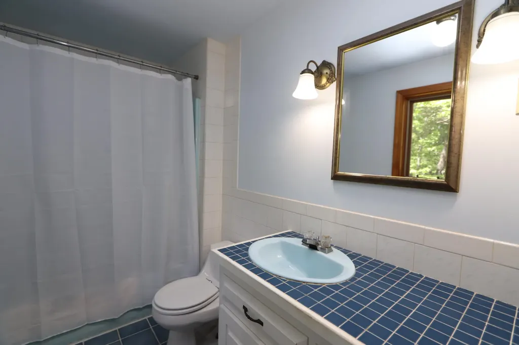18 Pine Meadow Court North Berwick ME 03906