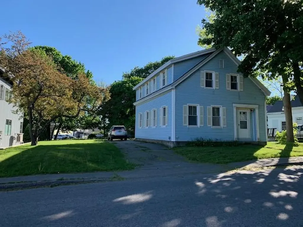 10 Cedar Street Rockland ME 04841