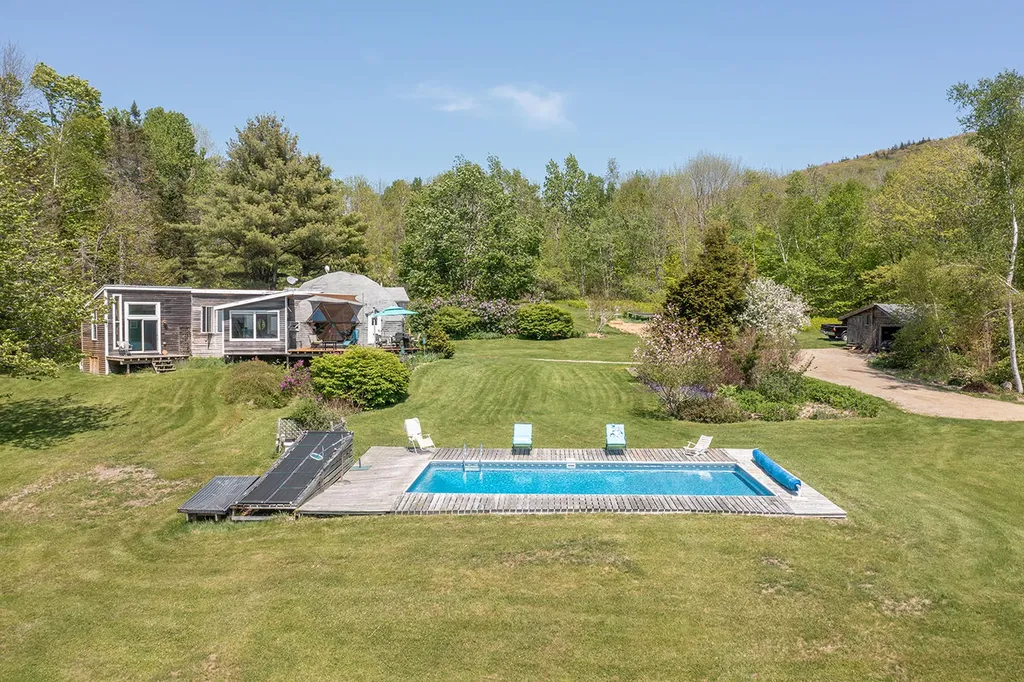 361 Hatchet Mountain Road Hope ME 04847