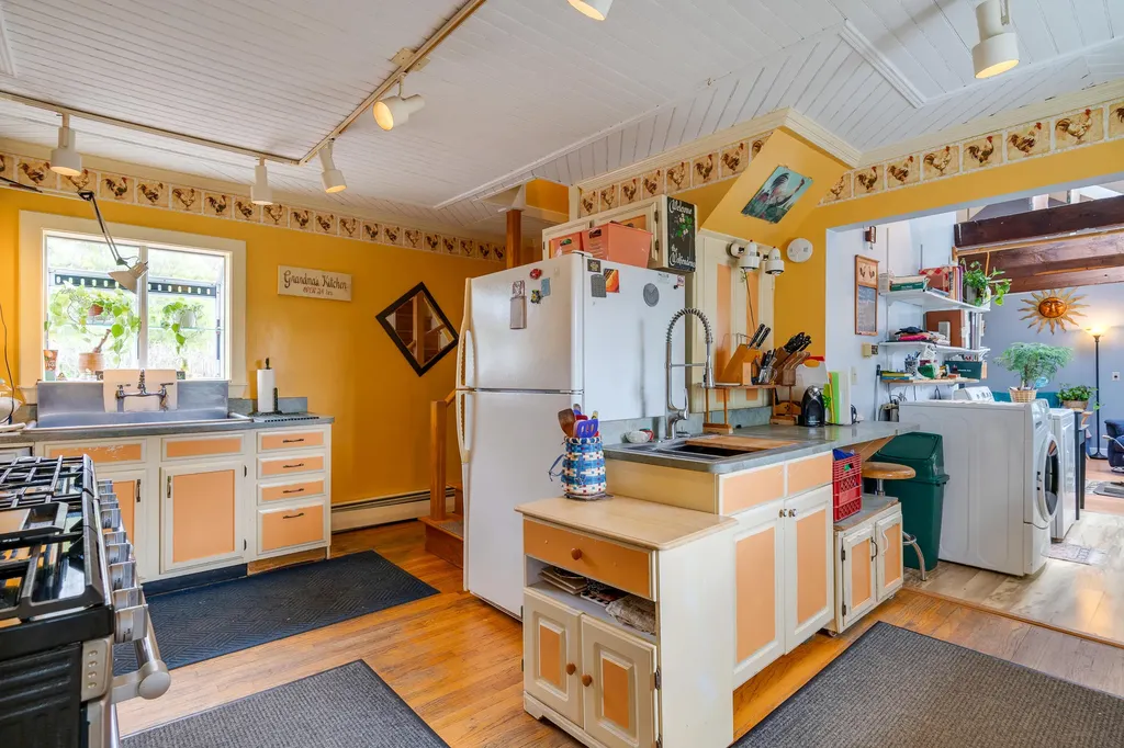 1719 Harpswell Neck Road Harpswell ME 04079