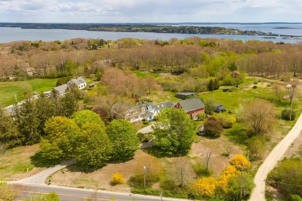 1719 Harpswell Neck Road Harpswell ME 04079