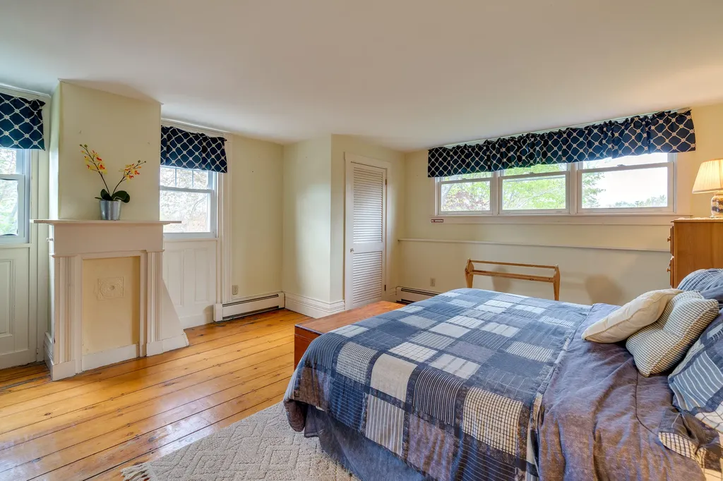 1719 Harpswell Neck Road Harpswell ME 04079