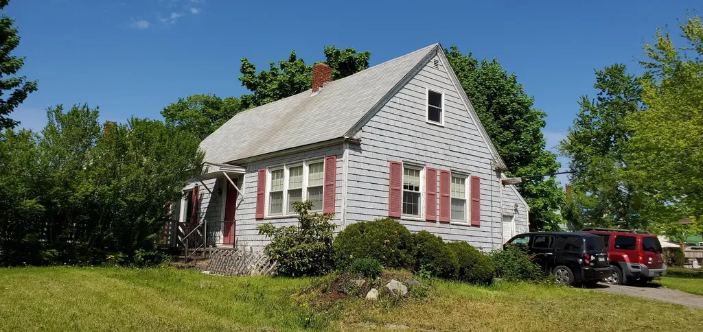 102 Fruit Street Bangor ME 04401