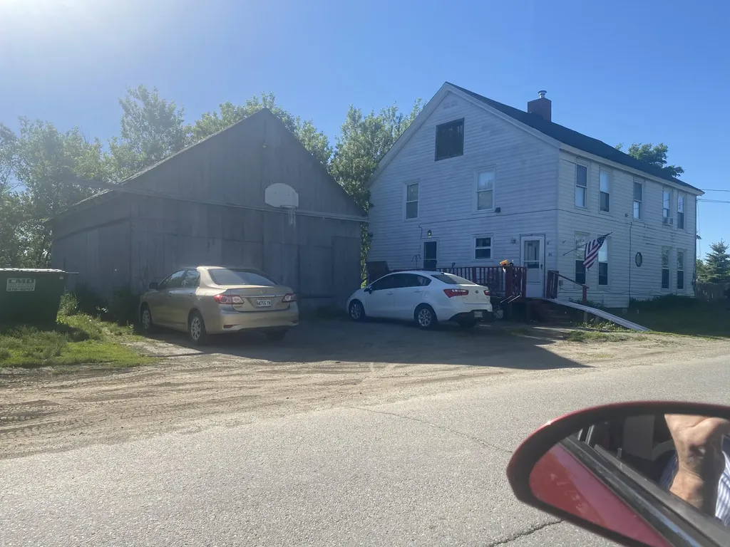 25 Old County Road Fairfield ME 04937