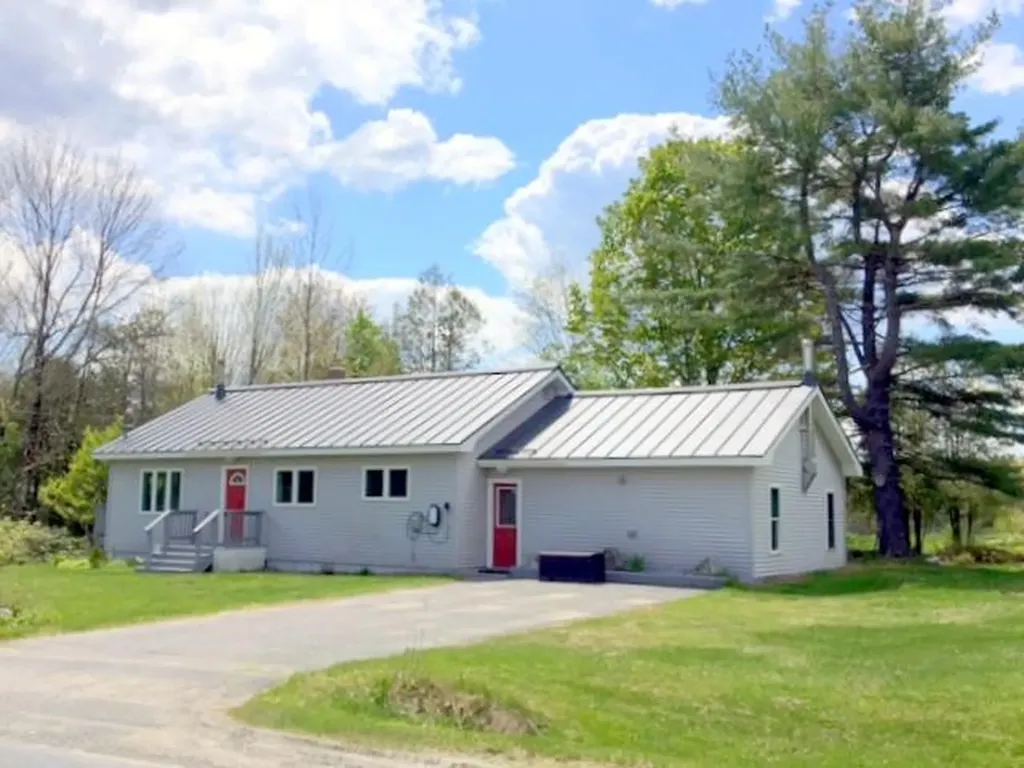173 Gagnon Road Fairfield ME 04937