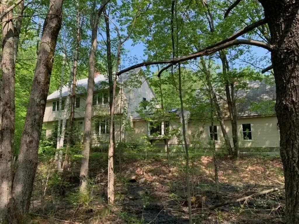 69 Welchs Lane Sanford ME 04073
