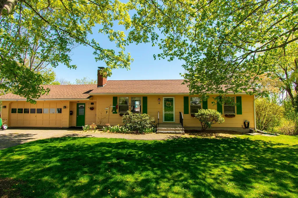 4 Olympic Avenue Rockland ME 04841
