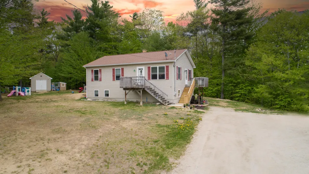 25 Hope Hill Drive Hebron ME 04238