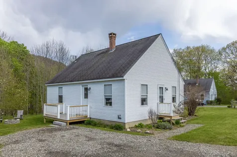 16 Madison Way Camden ME 04843