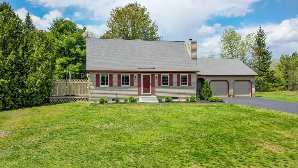 5 Canterbury Lane Turner ME 04282