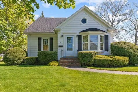 32 Beacon Avenue Biddeford ME 04005