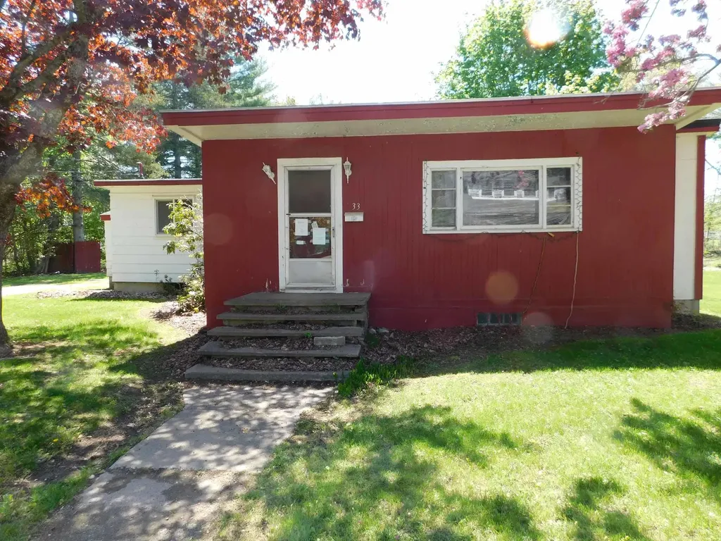 33 Highland Avenue Newport ME 04953