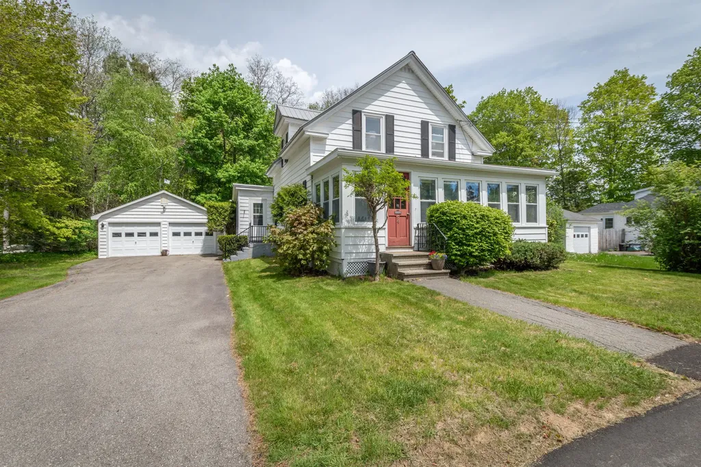 94 Forest Avenue Orono ME 04473
