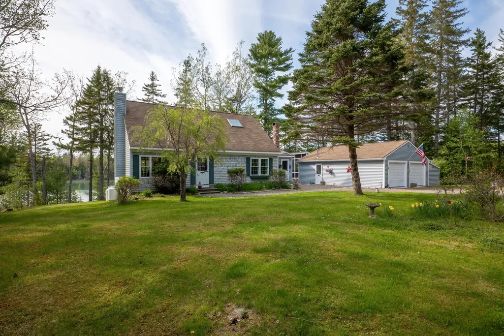 11 Angel Drive Hancock ME 04640
