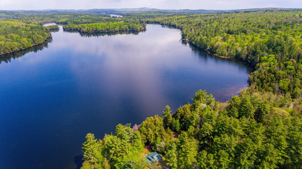 238 Tall Timbers Road Wayne ME 04284
