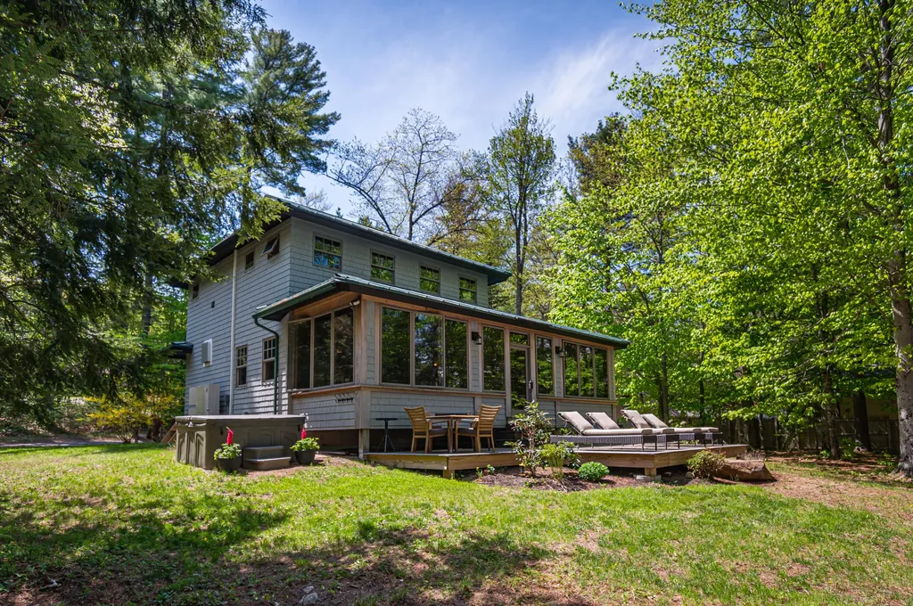 238 Tall Timbers Road Wayne ME 04284