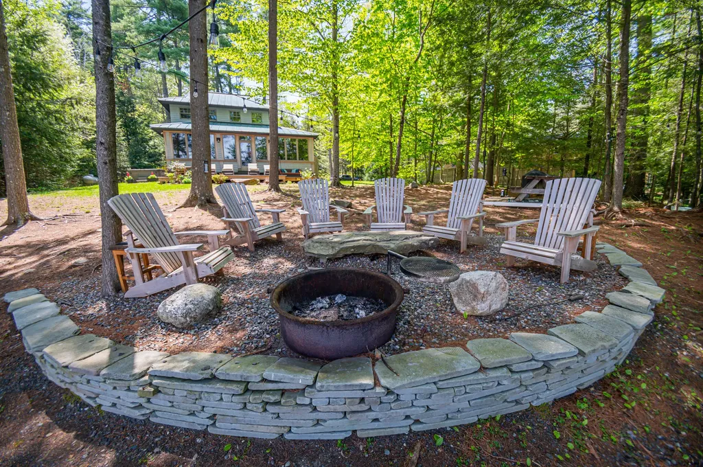 238 Tall Timbers Road Wayne ME 04284