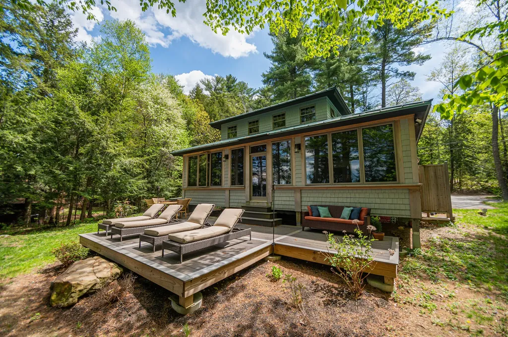 238 Tall Timbers Road Wayne ME 04284