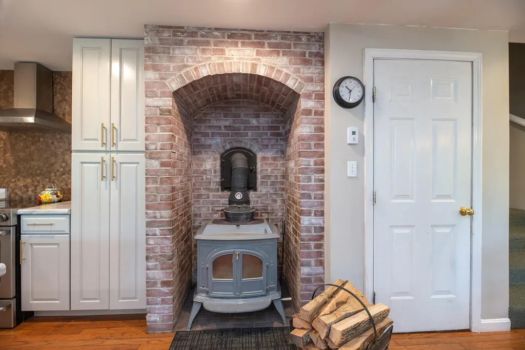 33 34th Street Acton ME 04001