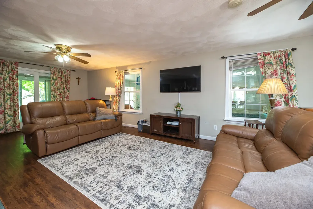 33 34th Street Acton ME 04001
