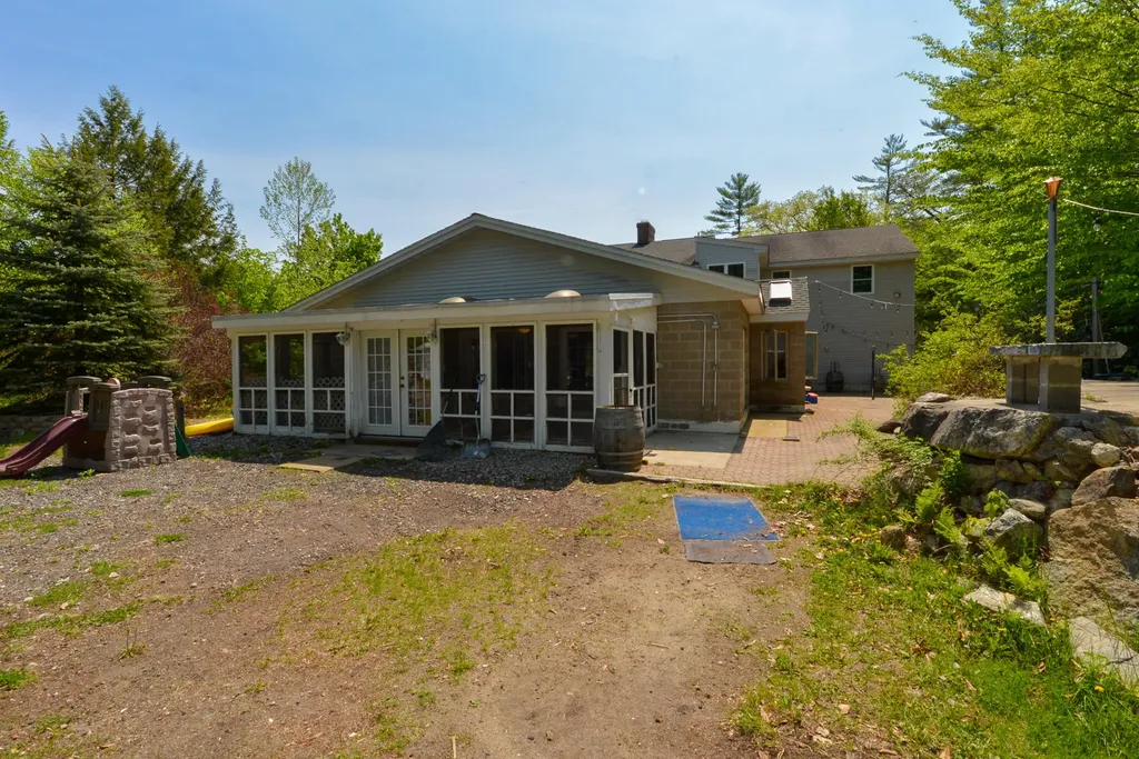 33 34th Street Acton ME 04001