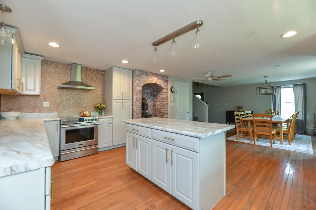 33 34th Street Acton ME 04001