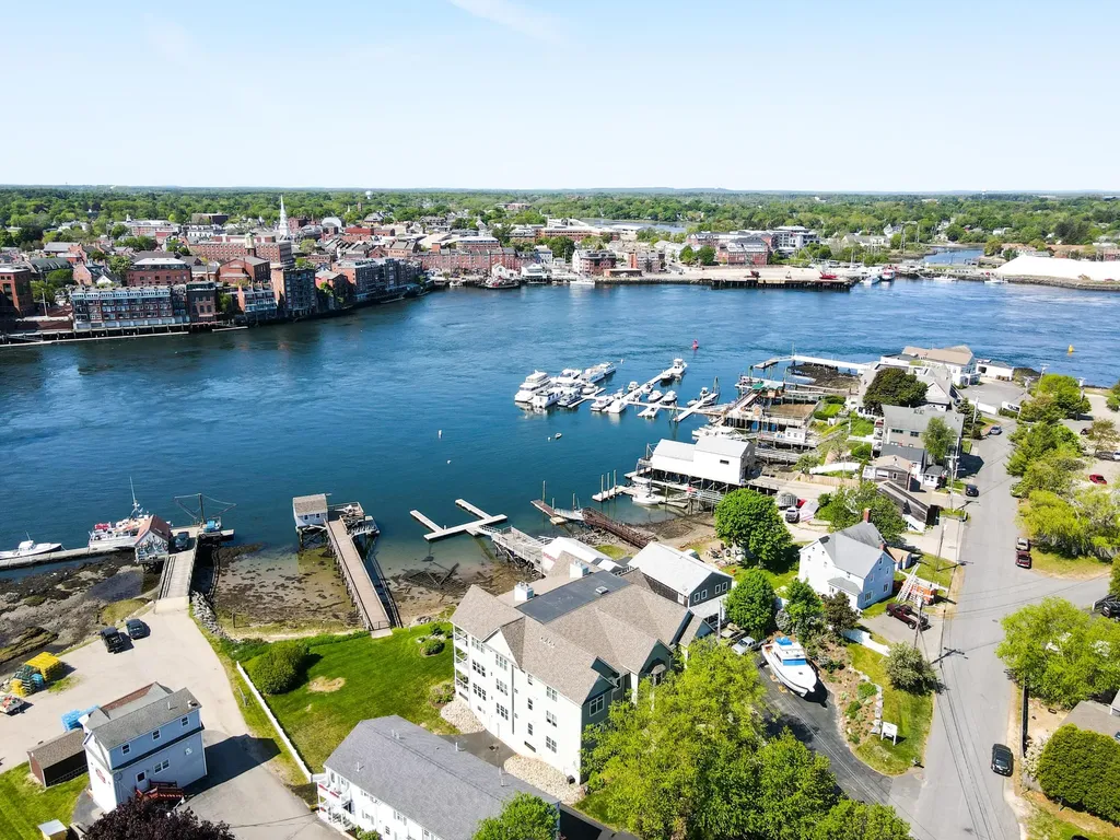 9 Badgers Island W Kittery ME 03904