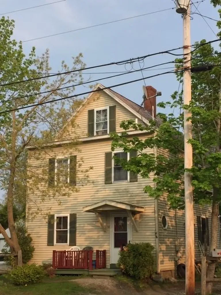 14 Holmes Street Rockland ME 04841