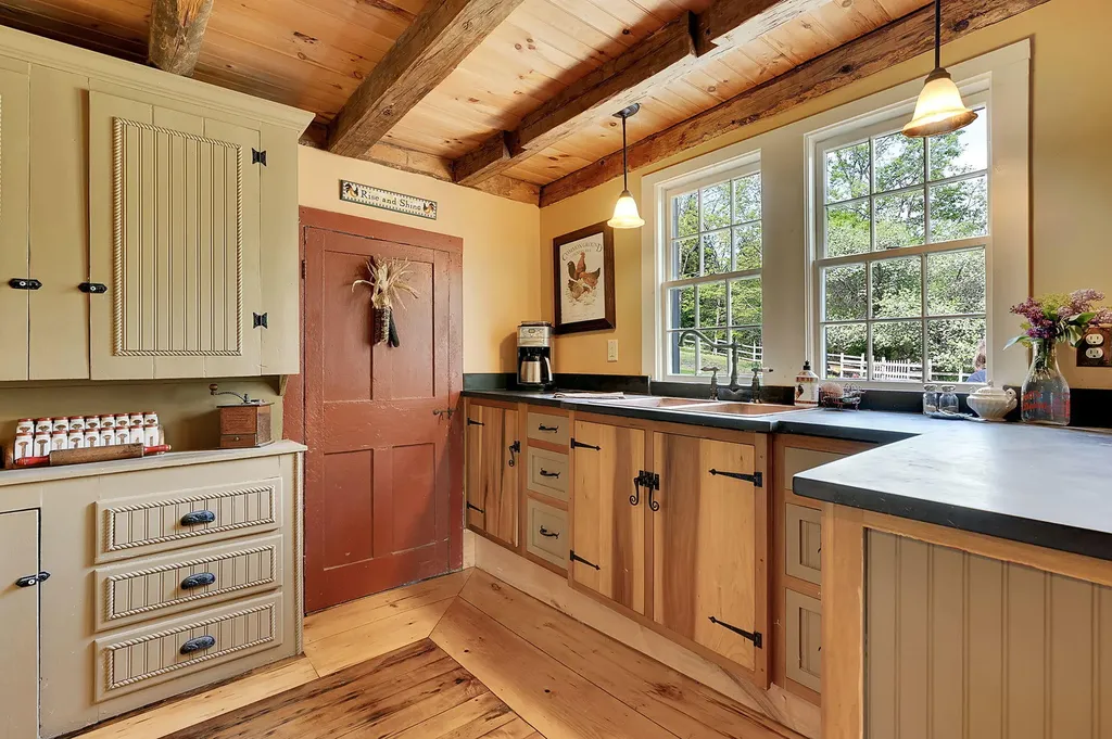 480 River Road Standish ME 04084