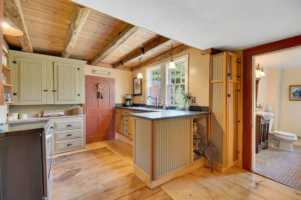 480 River Road Standish ME 04084