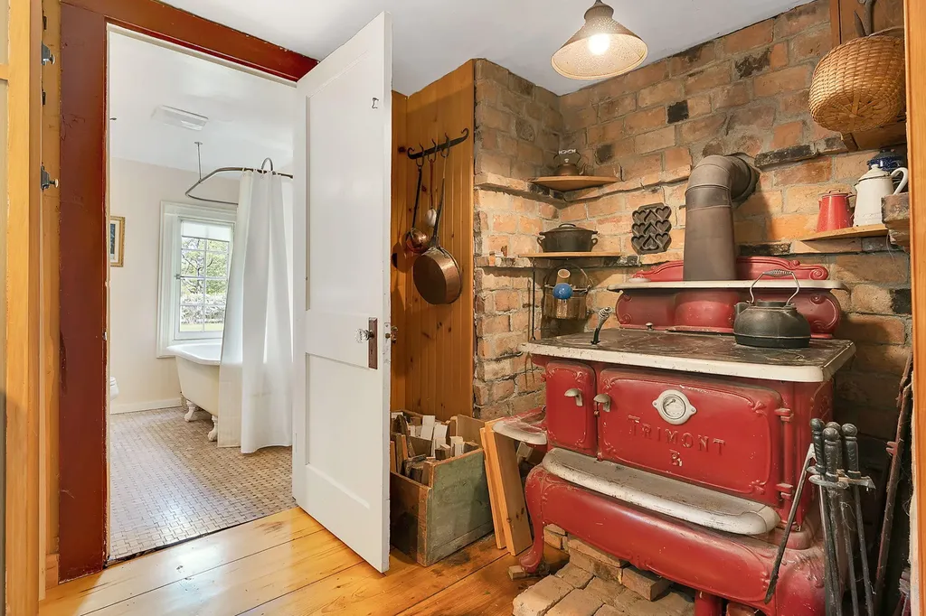 480 River Road Standish ME 04084