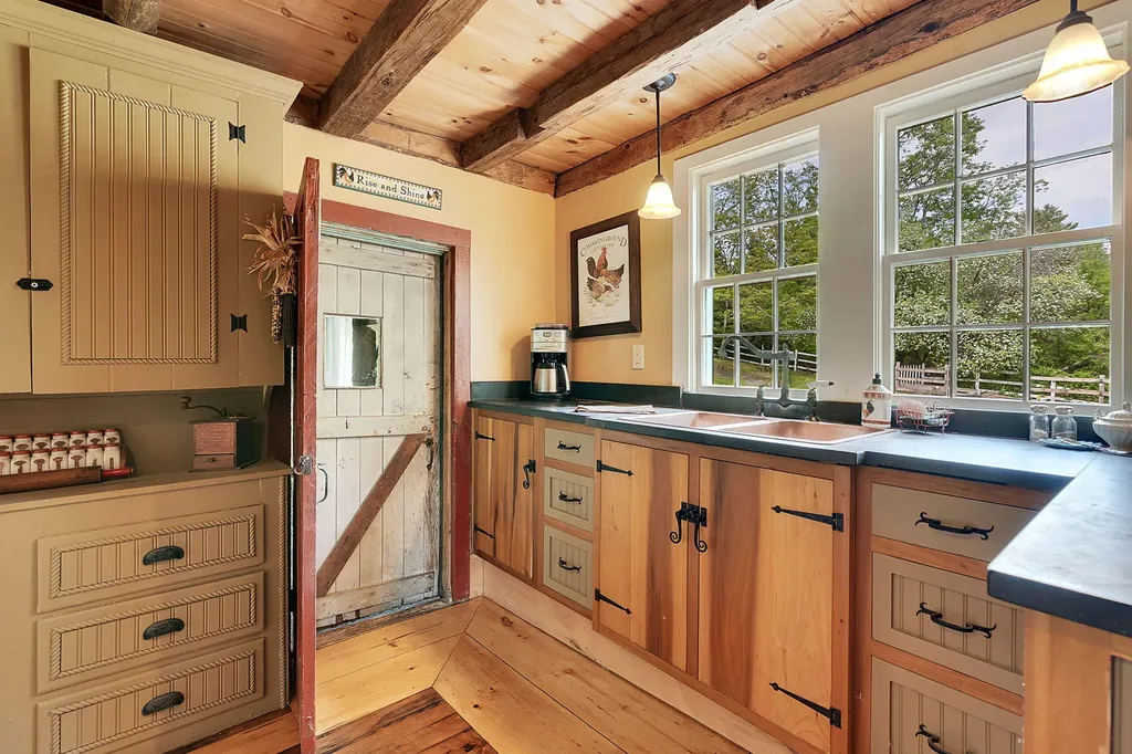 480 River Road Standish ME 04084